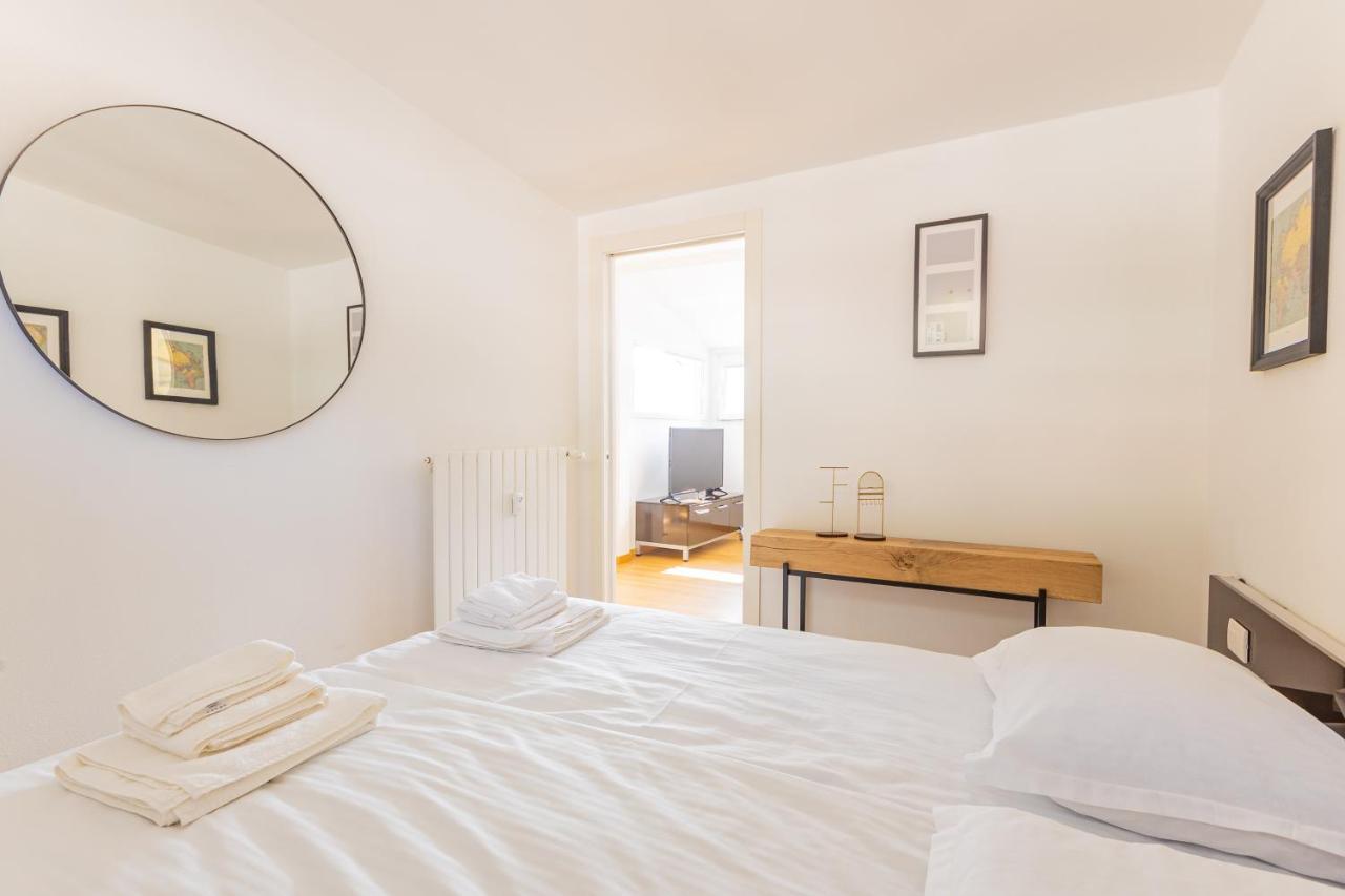 Casa Elea_ Panoramic Attic In City Center Campione dʼItalia Exteriér fotografie